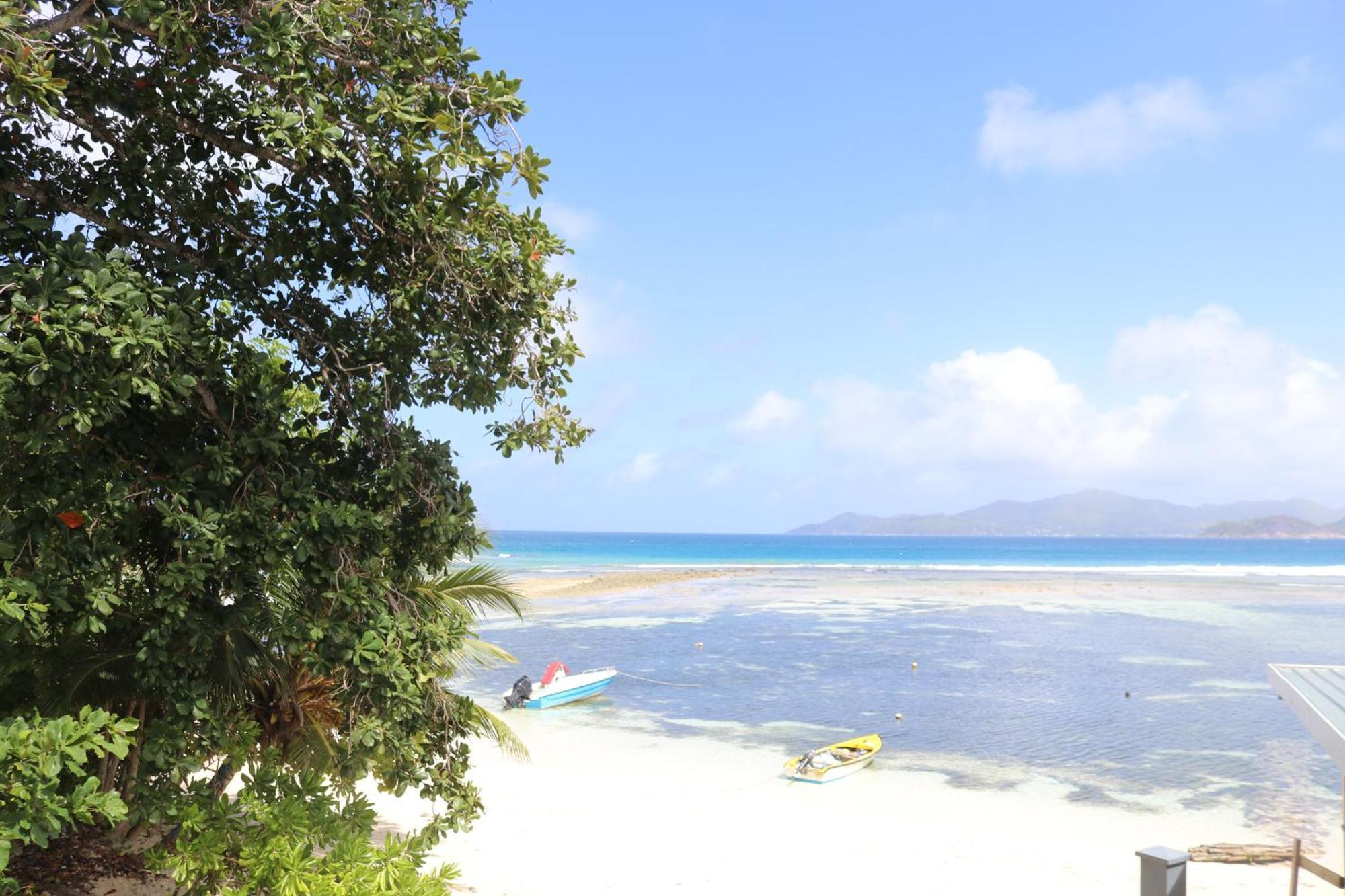 Marie-France Beach Front Apartments La Digue Buitenkant foto